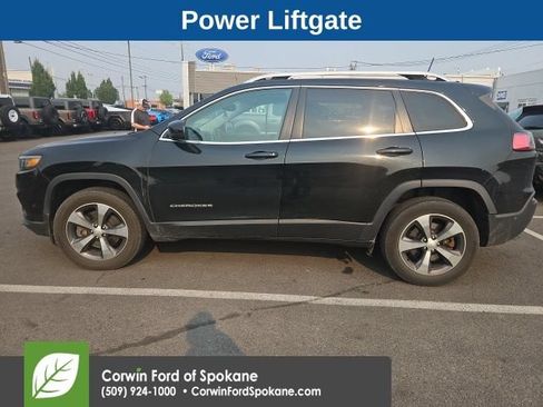 Used 2019 Jeep Cherokee Limited w/ Technology Group AWD/4WD image 8