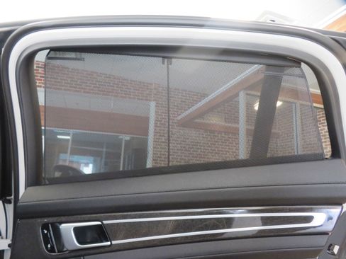 Used 2018 Porsche Panamera 4S image 24