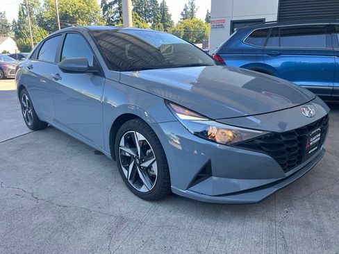 Used 2023 Hyundai Elantra SEL w/ Convenience Package FWD image 1