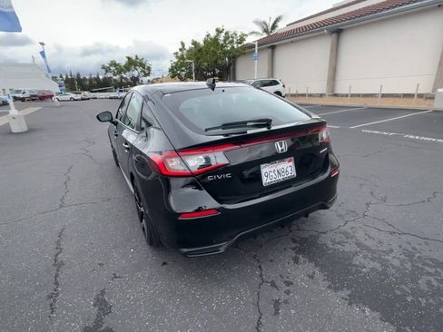 Used 2023 Honda Civic Sport image 7