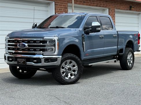 Used 2023 Ford F350 Lariat w/ Chrome Package AWD/4WD image 7