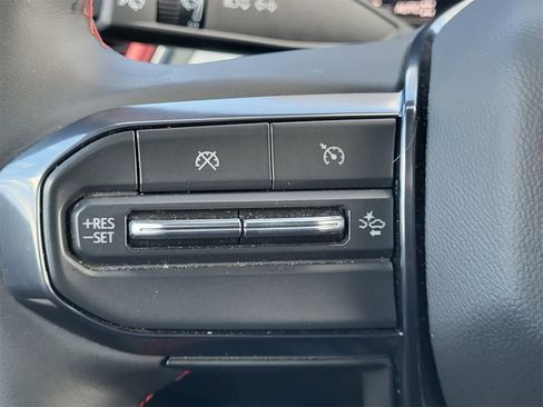 Used 2025 GMC Canyon AT4 w/ AT4X Package image 16