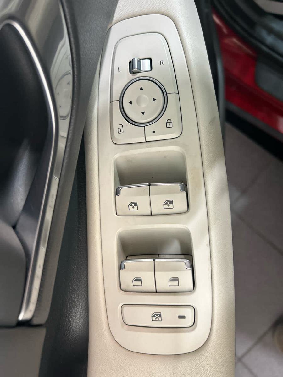 Used 2023 Hyundai Sonata SEL FWD image 16