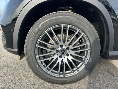 Used 2026 Mercedes-Benz GLC 300 4MATIC image 9