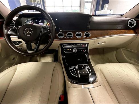 Used 2018 Mercedes-Benz E 400 4MATIC Wagon image 21