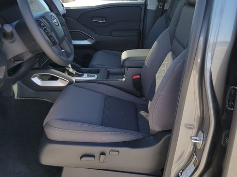 New 2026 Nissan Frontier SV image 6