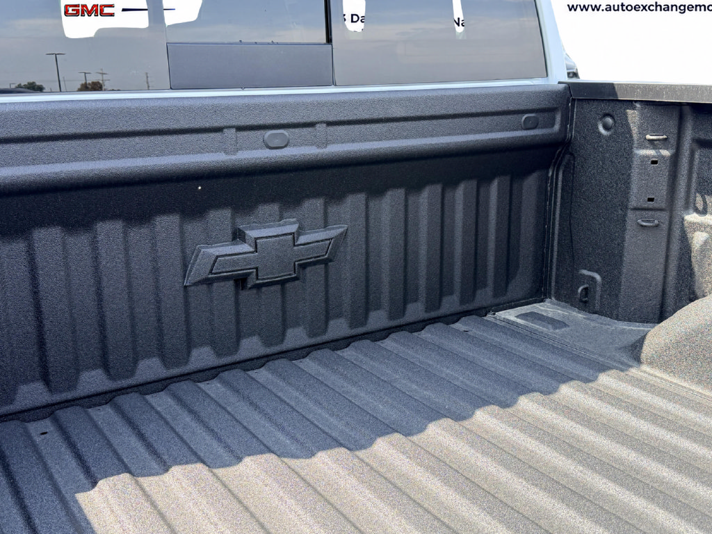 New 2026 Chevrolet Silverado 1500 High Country w/ Technology Package AWD/4WD image 9