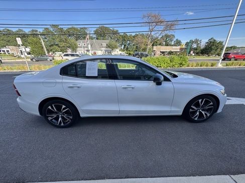 Certified 2024 Volvo S60 B5 Core image 6