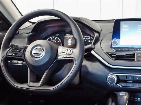 New 2025 Nissan Altima 2.5 S image 15