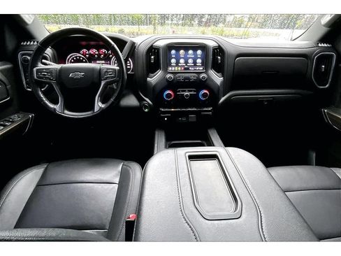 Used 2022 Chevrolet Silverado 1500 LT Trail Boss w/ Convenience Package II AWD/4WD image 15
