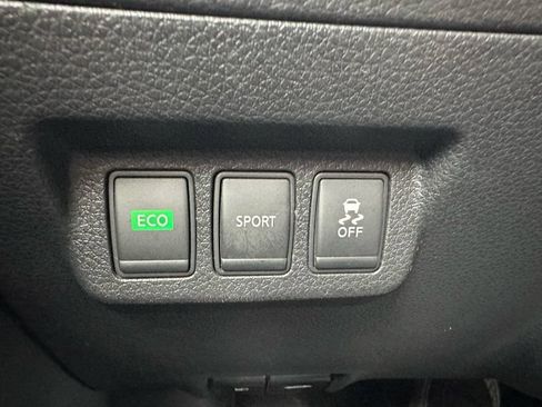 Used 2016 Nissan Sentra SV FWD image 16