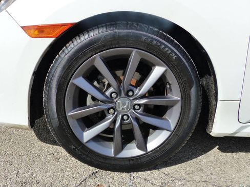 Used 2019 Honda Civic EX image 12