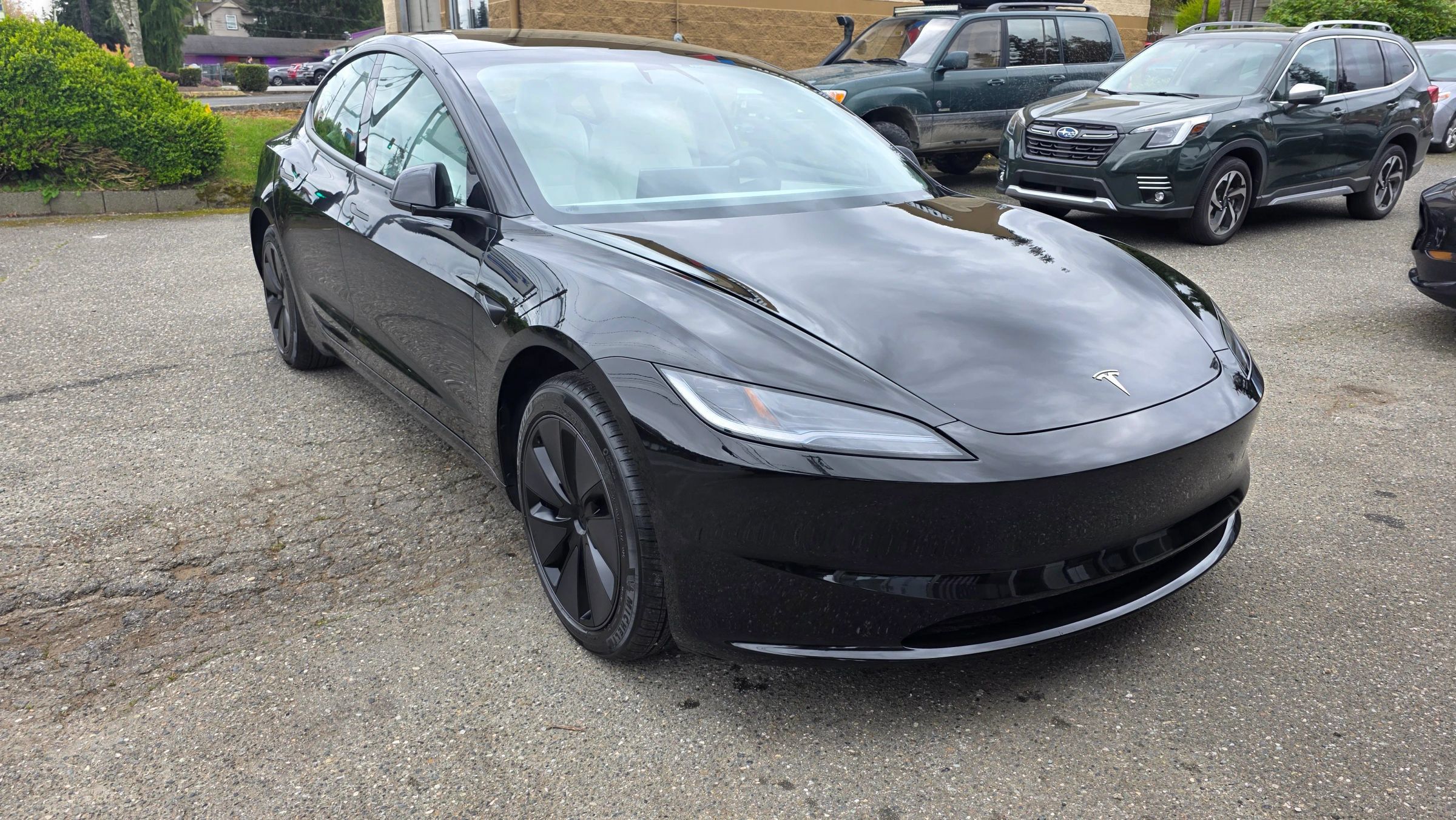 Used 2025 Tesla Model 3 Long Range RWD image 3