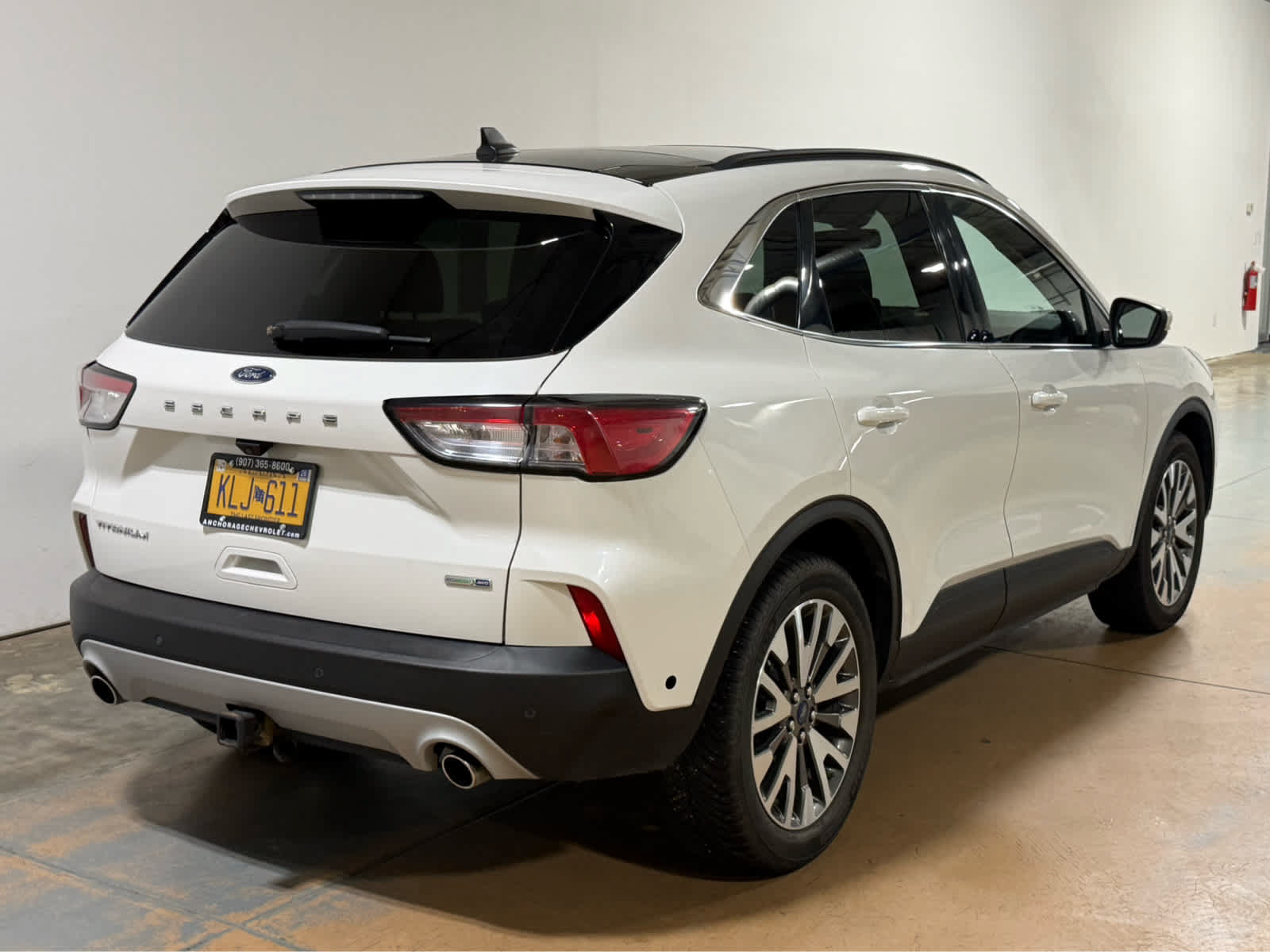 Used 2020 Ford Escape Titanium AWD/4WD image 7