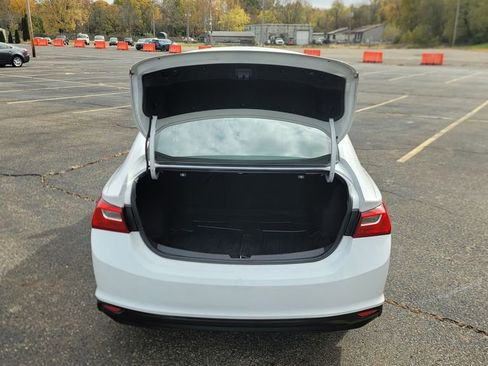 Used 2019 Chevrolet Malibu LS image 11