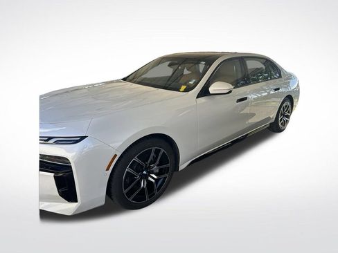 Used 2026 BMW 740i xDrive AWD/4WD image 2