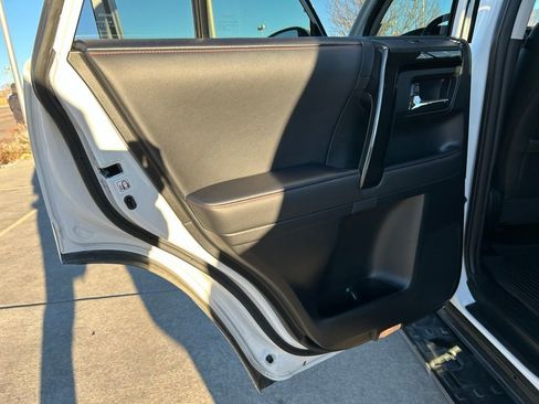 Used 2024 Toyota 4Runner TRD Off-Road Premium image 14