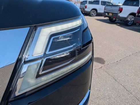 Used 2021 Nissan Armada SV image 16