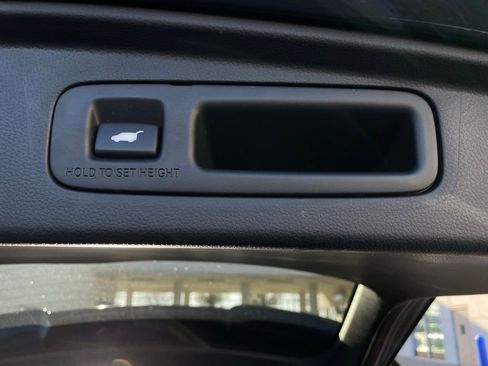 Certified 2023 Honda CR-V Sport Touring image 44