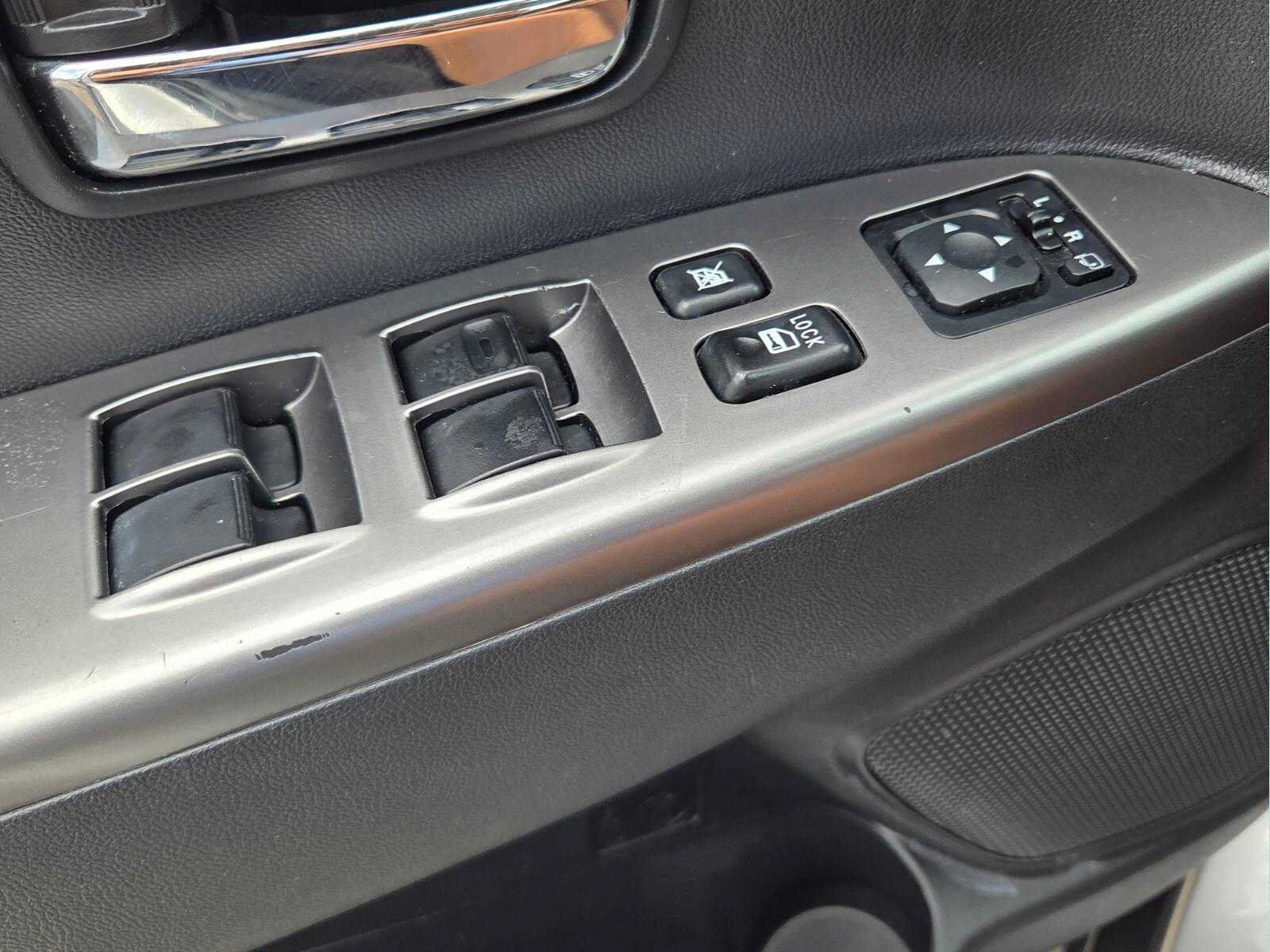 Used 2024 Mitsubishi Outlander Sport SE AWD/4WD image 32
