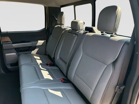 Used 2021 Ford F150 Lariat w/ Equipment Group 502A High AWD/4WD image 14