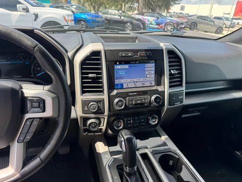 Used 2019 Ford F150 Lariat AWD/4WD image 9
