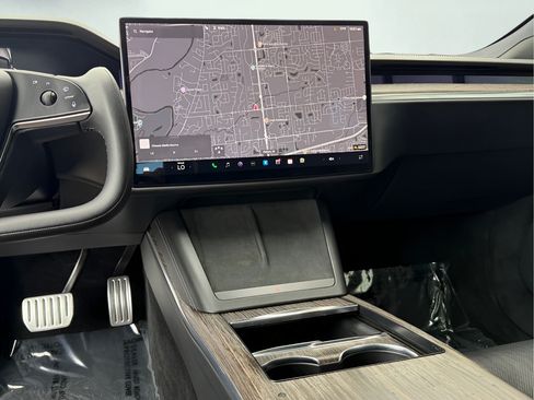 Used 2022 Tesla Model S AWD/4WD image 47