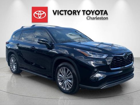 Used 2026 Toyota Highlander Platinum AWD/4WD image 5