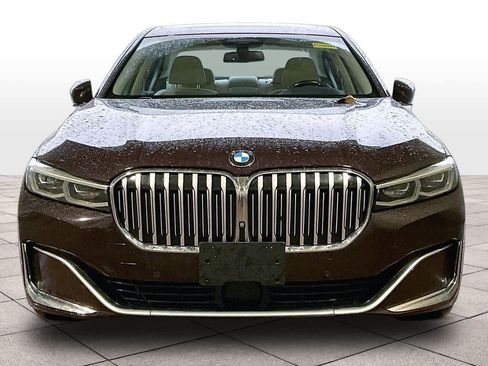 Used 2020 BMW 745e xDrive image 3