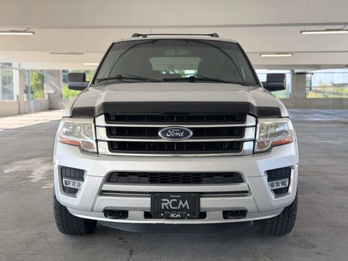 Used 2017 Ford Expedition XLT AWD/4WD image 2
