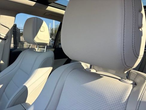 Used 2023 Mercedes-Benz GLE 350 image 9