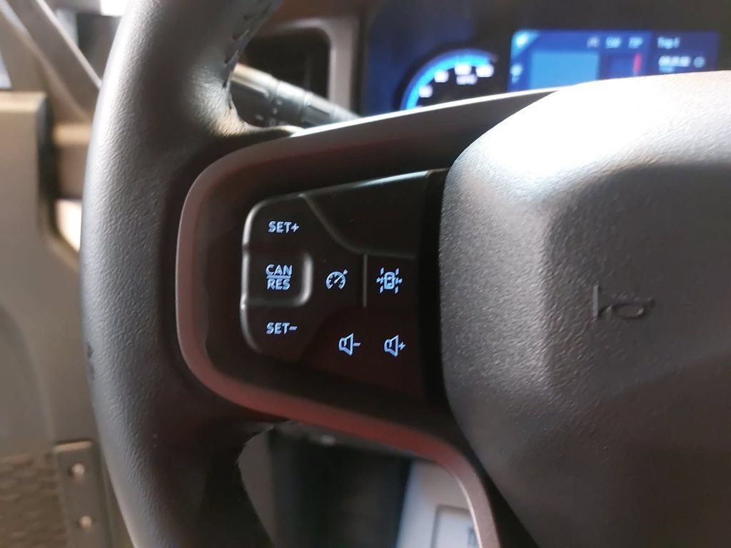Used 2024 Ford Bronco Outer Banks AWD/4WD image 16