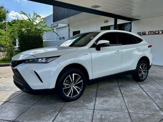 Used 2021 Toyota Venza LE video 1