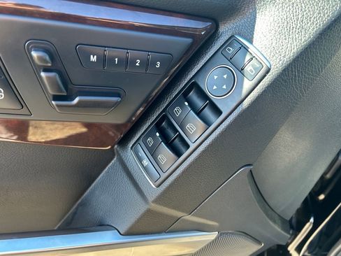 Used 2013 Mercedes-Benz GLK 350 4MATIC image 17