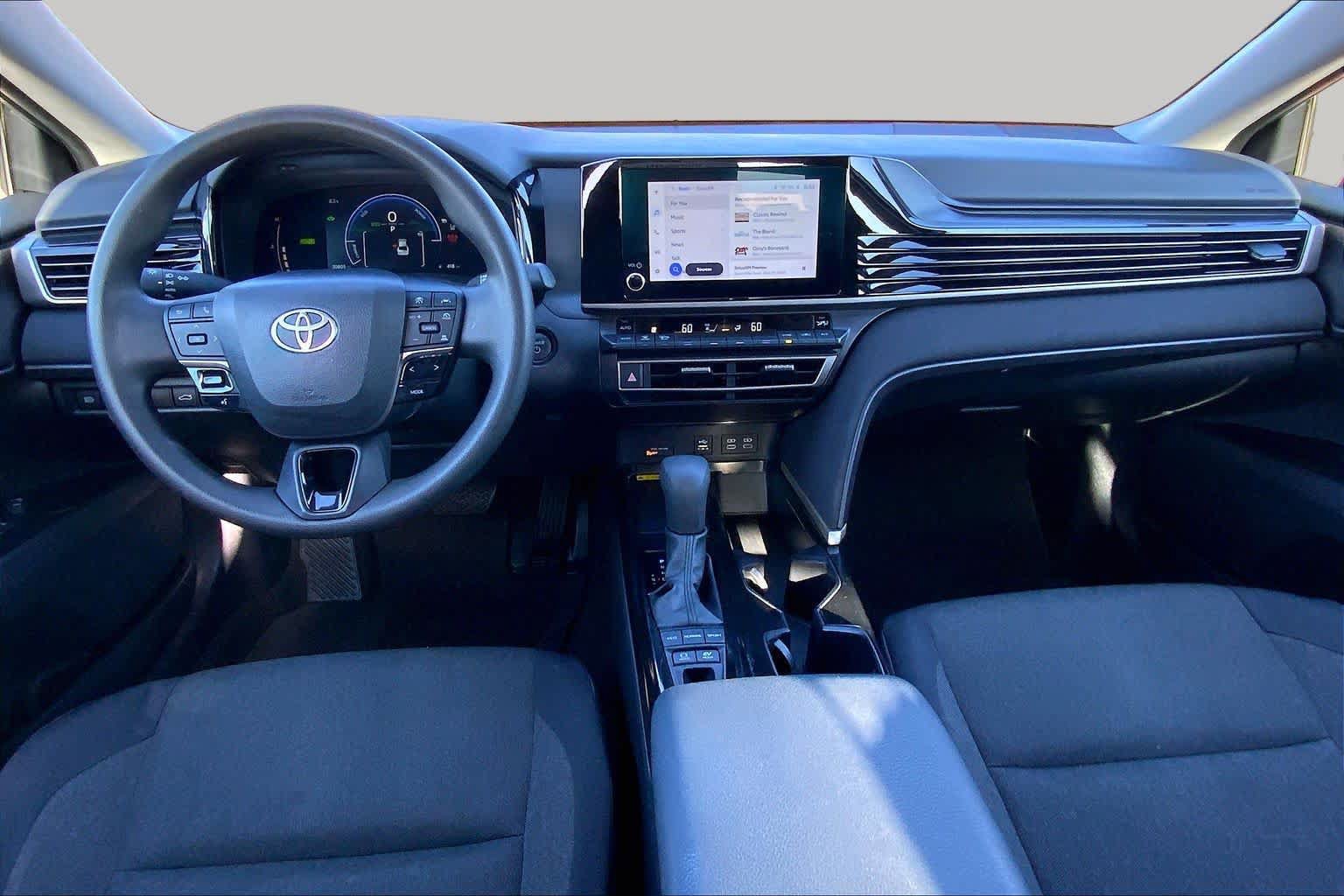 Used 2025 Toyota Camry LE FWD image 16