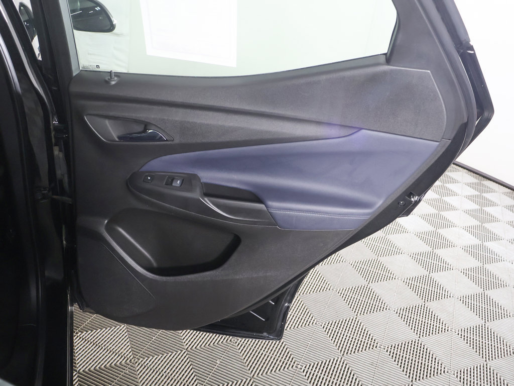 Used 2023 Chevrolet Bolt EUV Premier w/ Sun & Sound Package FWD image 31