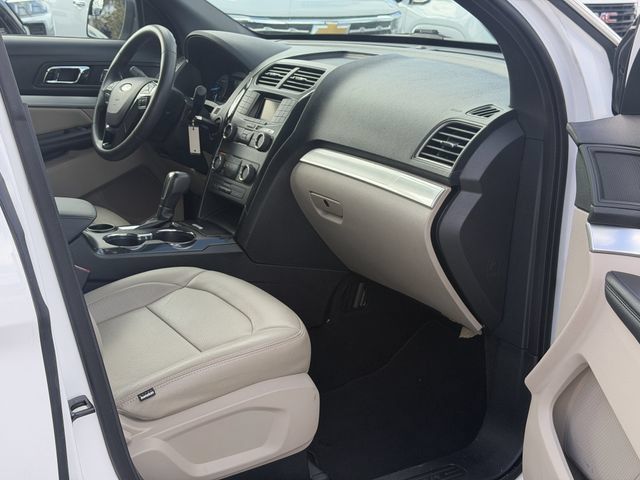 Used 2019 Ford Explorer FWD image 17