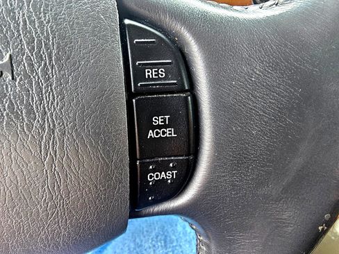 Used 2004 Ford E-250 and Econoline 250 image 32