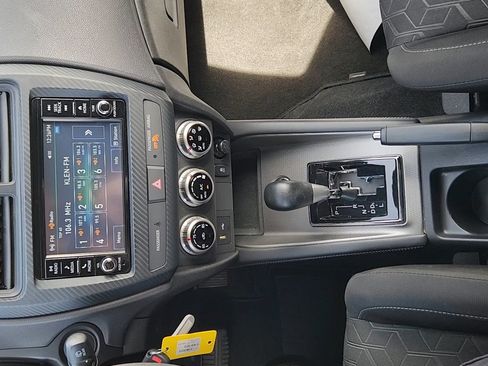 Used 2024 Mitsubishi Outlander Sport ES AWD/4WD image 15