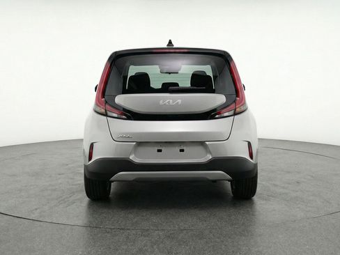 Used 2025 Kia Soul LX w/ LX Technology Package image 7