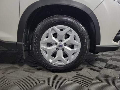 Used 2023 Subaru Forester AWD/4WD image 11