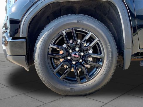 Used 2022 GMC Sierra 1500 Elevation AWD/4WD image 11