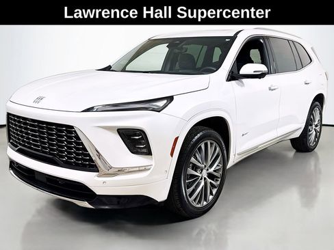 Used 2025 Buick Enclave Avenir AWD/4WD image 1