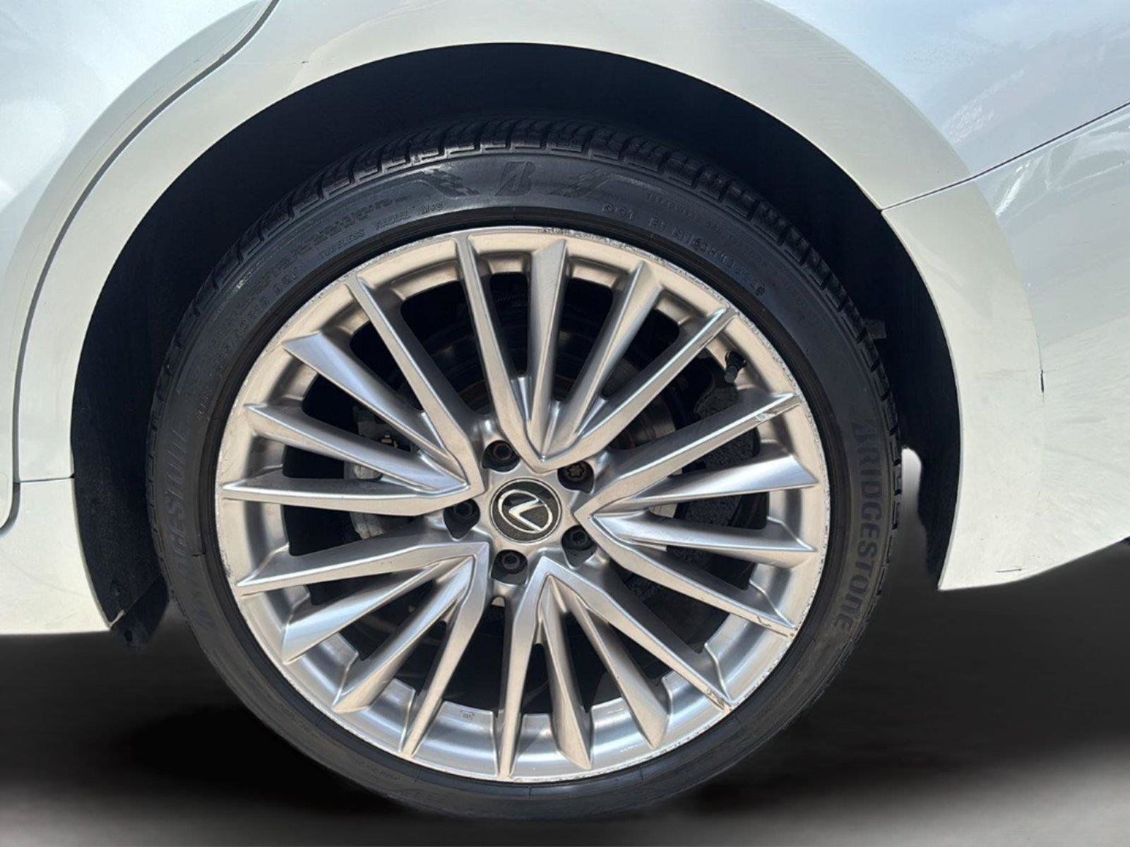 Used 2023 Lexus IS 300 AWD w/ Premium Package image 30