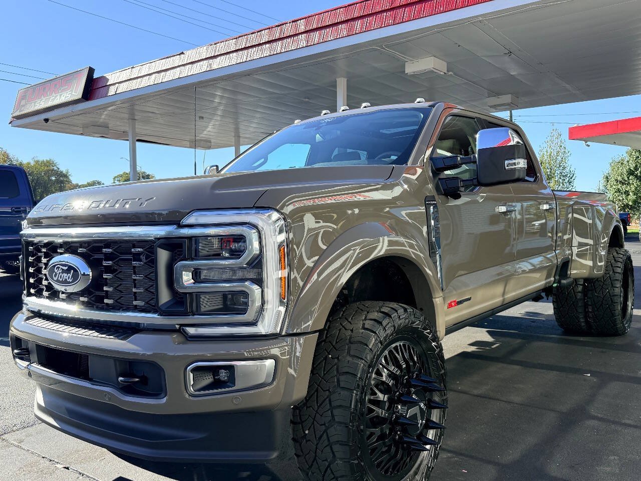 Used 2027 Ford F450 Platinum w/ Platinum Plus Package AWD/4WD image 17