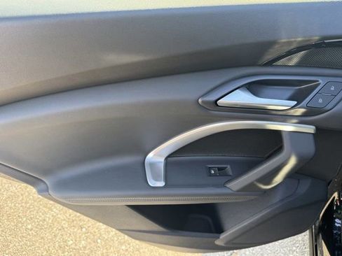 Used 2025 Audi Q5 Premium w/ Convenience Package image 36