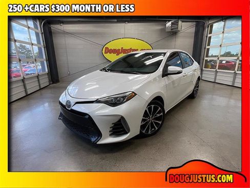 Used 2019 Toyota Corolla SE FWD image 1