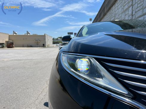 Used 2016 Lincoln MKZ w/ Equipment Group 200A Select FWD image 15