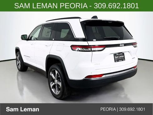 New 2025 Jeep Grand Cherokee Limited w/ Luxury Tech Group II image 5