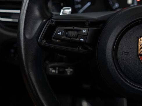 Used 2023 Porsche Macan Turbo image 19